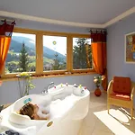 Ξενοδοχείο Wohlfuehl & Genusshotel Felsenhof Bad Kleinkirchheim