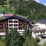 Wohlfuehl & Genusshotel Felsenhof Hotell