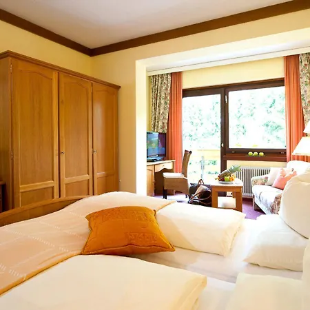 호텔 Wohlfuehl & Genusshotel Felsenhof 바트키르히하임