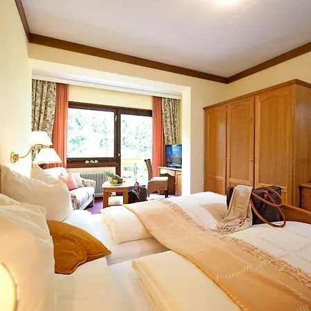 Szálloda Wohlfuehl & Genusshotel Felsenhof