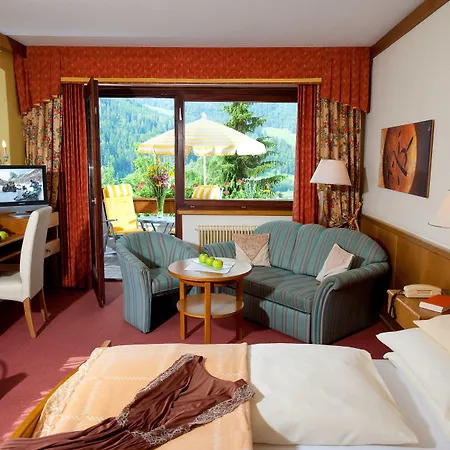 Wohlfuehl & Genusshotel Felsenhof Szálloda 4*