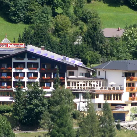 Wohlfuehl & Genusshotel Felsenhof Szálloda 4*