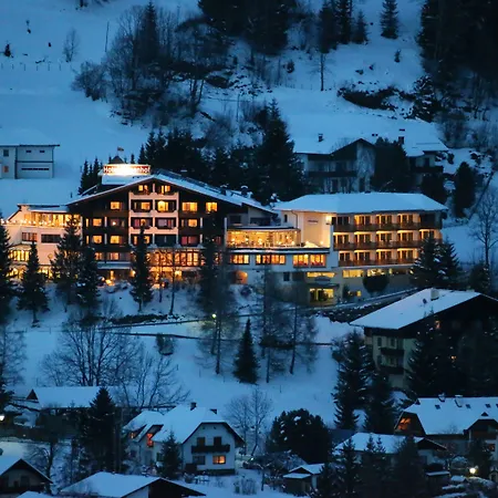 Wohlfuehl & Genusshotel Felsenhof 4* Bad Kleinkirchheim