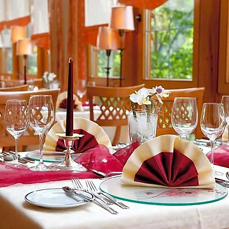 Hotel Wohlfuehl & Genusshotel Felsenhof 4*