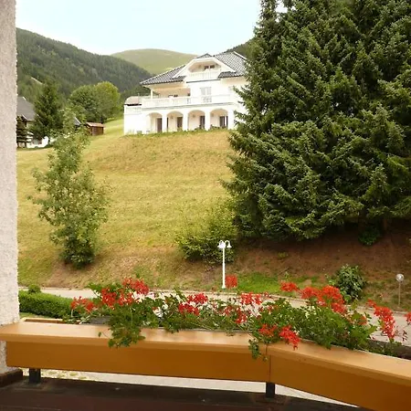 Wohlfuehl & Genusshotel Felsenhof Hotel Bad Kleinkirchheim
