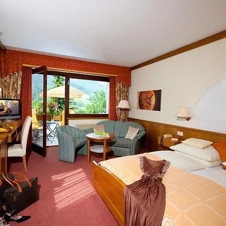 Wohlfuehl & Genusshotel Felsenhof Szálloda