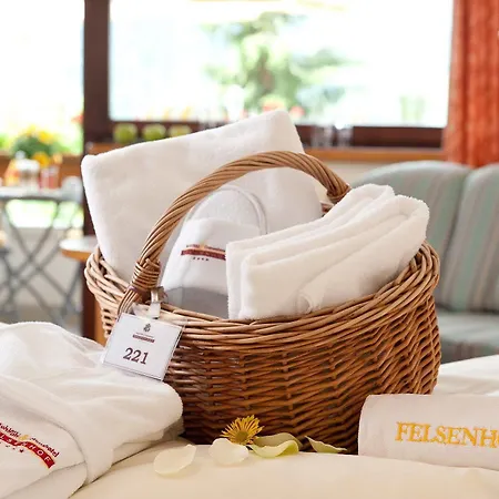 Wohlfuehl & Genusshotel Felsenhof 4* 바트키르히하임