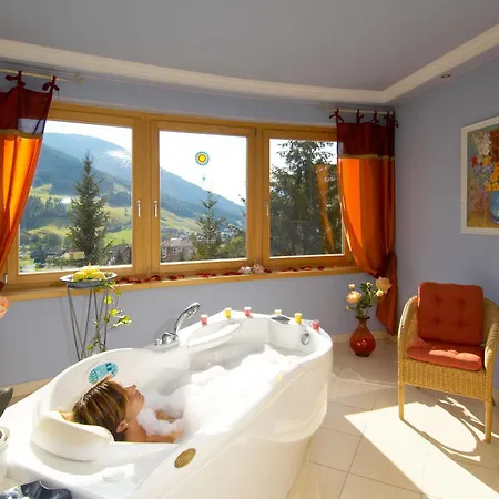 Wohlfuehl & Genusshotel Felsenhof 호텔 바트키르히하임