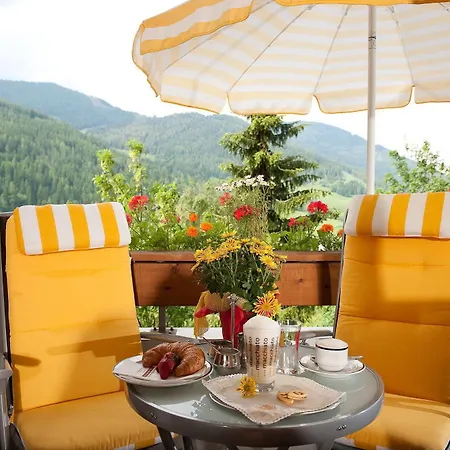 Wohlfuehl & Genusshotel Felsenhof 바트키르히하임