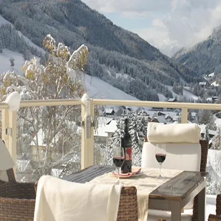 호텔 Wohlfuehl & Genusshotel Felsenhof 4*