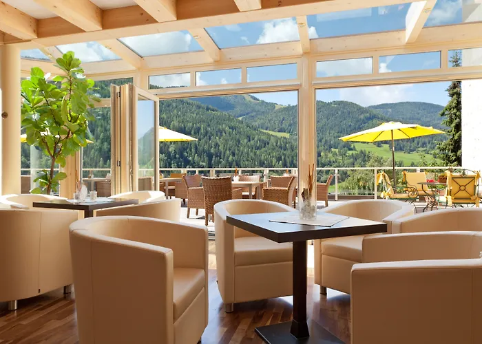 Wohlfuehl & Genusshotel Felsenhof Бад-Кляйнкірхгайм