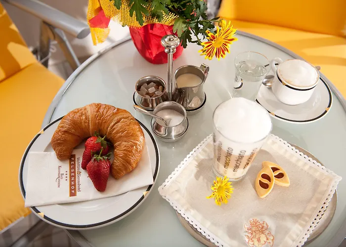 Готель Wohlfuehl & Genusshotel Felsenhof