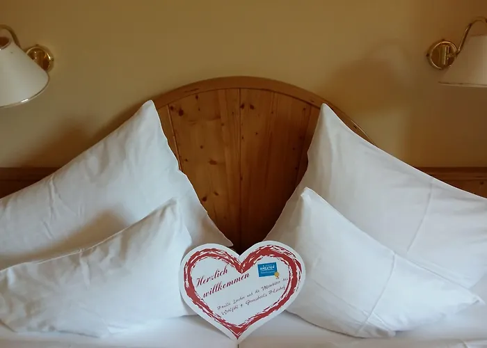 Wohlfuehl & Genusshotel Felsenhof Hotel Bad Kleinkirchheim