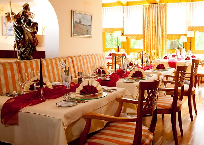 Wohlfuehl & Genusshotel Felsenhof 4* Бад-Кляйнкірхгайм