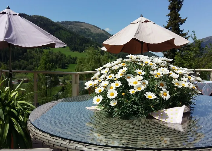 Готель Wohlfuehl & Genusshotel Felsenhof 4*