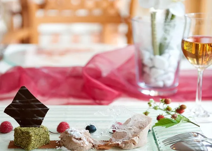 Готель Wohlfuehl & Genusshotel Felsenhof 4*