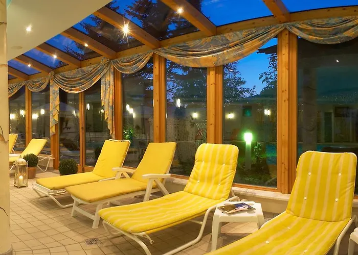 Wohlfuehl & Genusshotel Felsenhof Hotel 4*